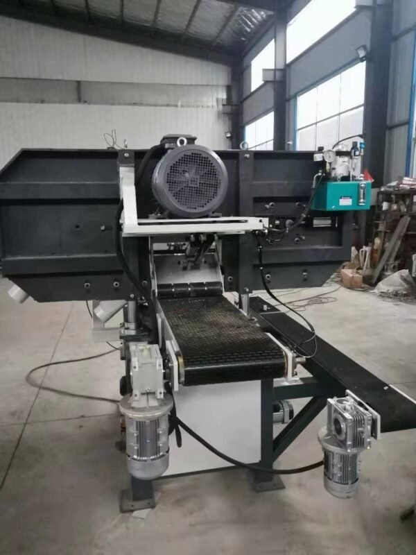 thin cutting horizontal bandsaw with single saw-head